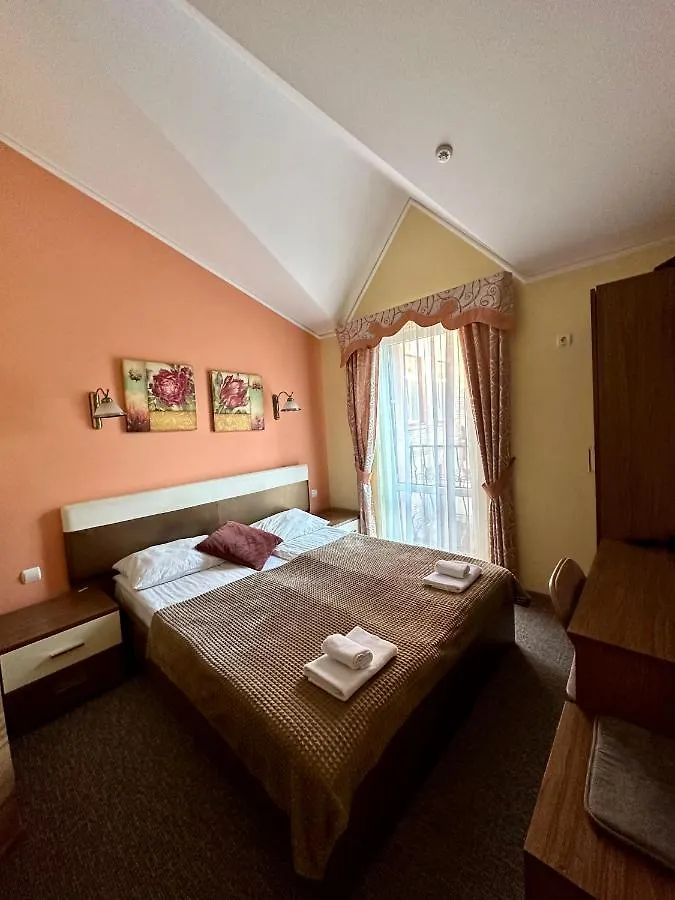 Hotel Leo Lviv 3*,